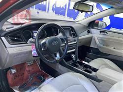 هیوندای سۆناتا